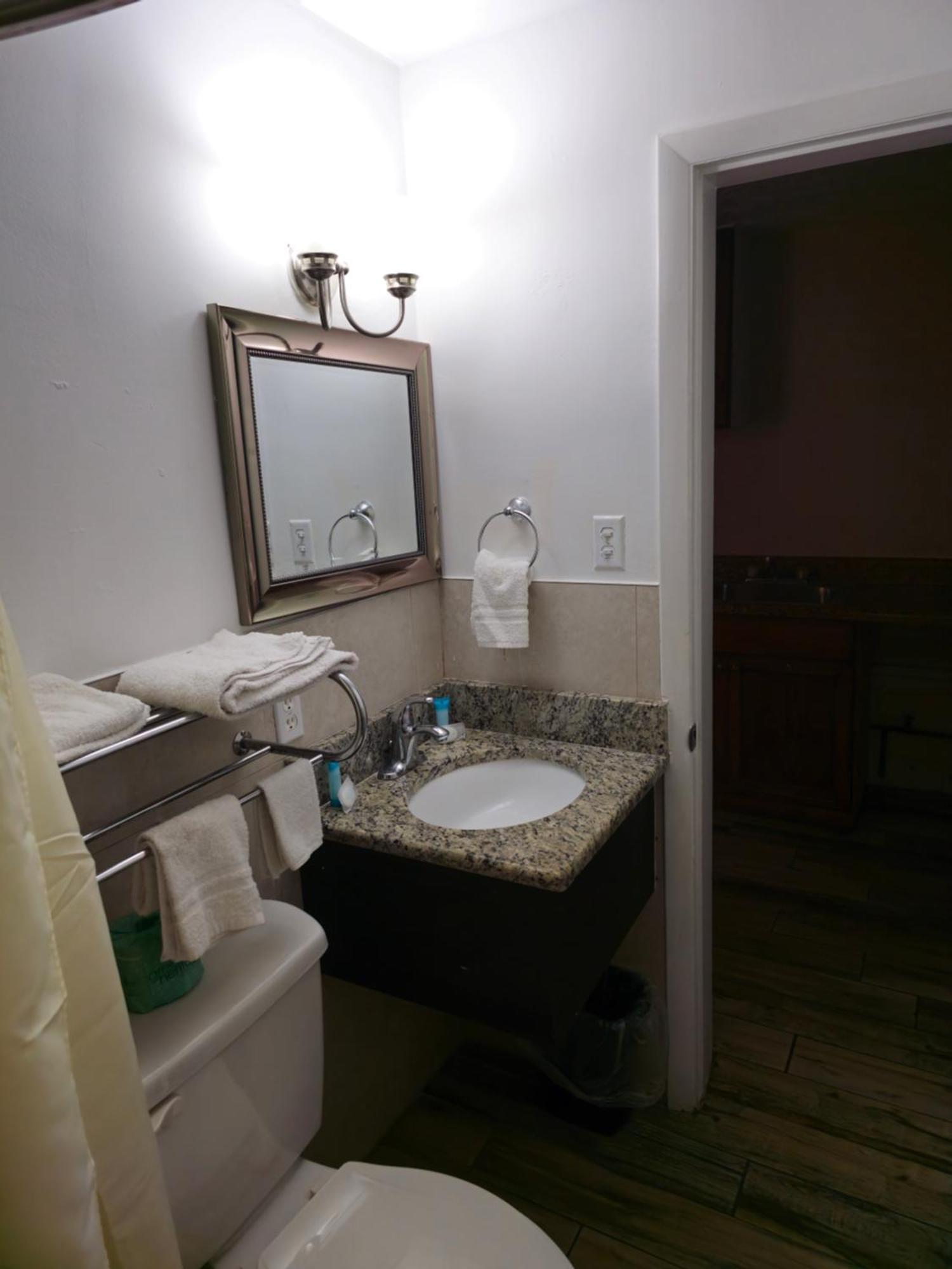 Three Oaks Motel - Тайтусвилл Номер фото