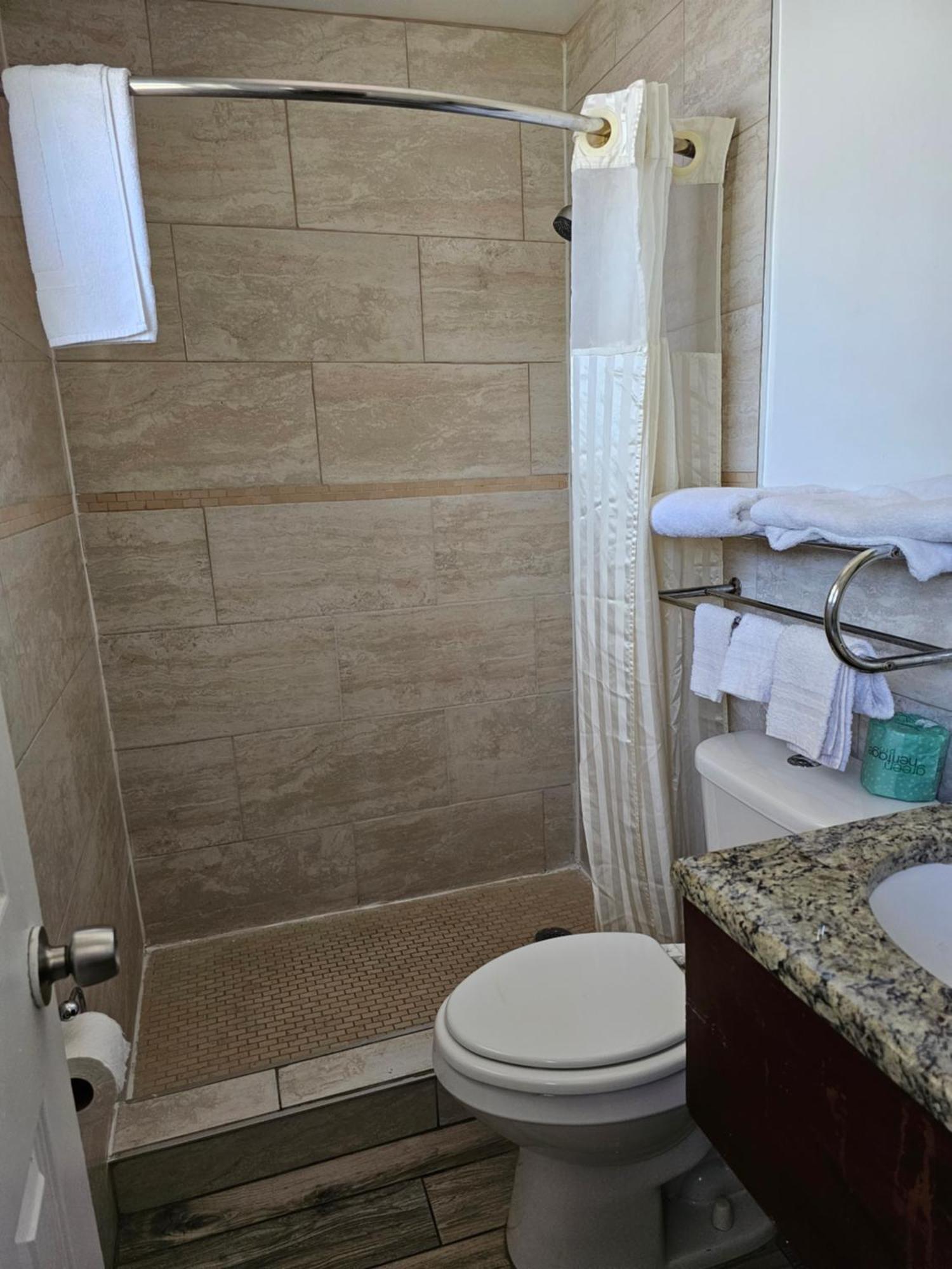 Three Oaks Motel - Тайтусвилл Номер фото