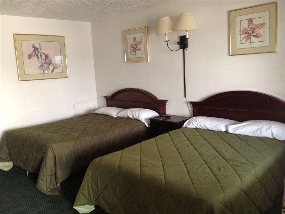 Three Oaks Motel - Тайтусвилл Экстерьер фото